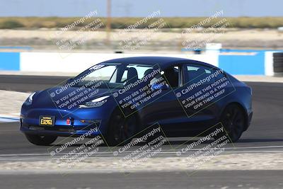 media/Nov-08-2025-Speed Ventures (Sat) [[1c7a6332f5]]/TC B/Session 3 (Turn 1)/